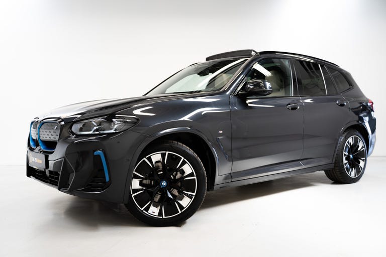 BMW iX3 Charged Plus M-Sport
