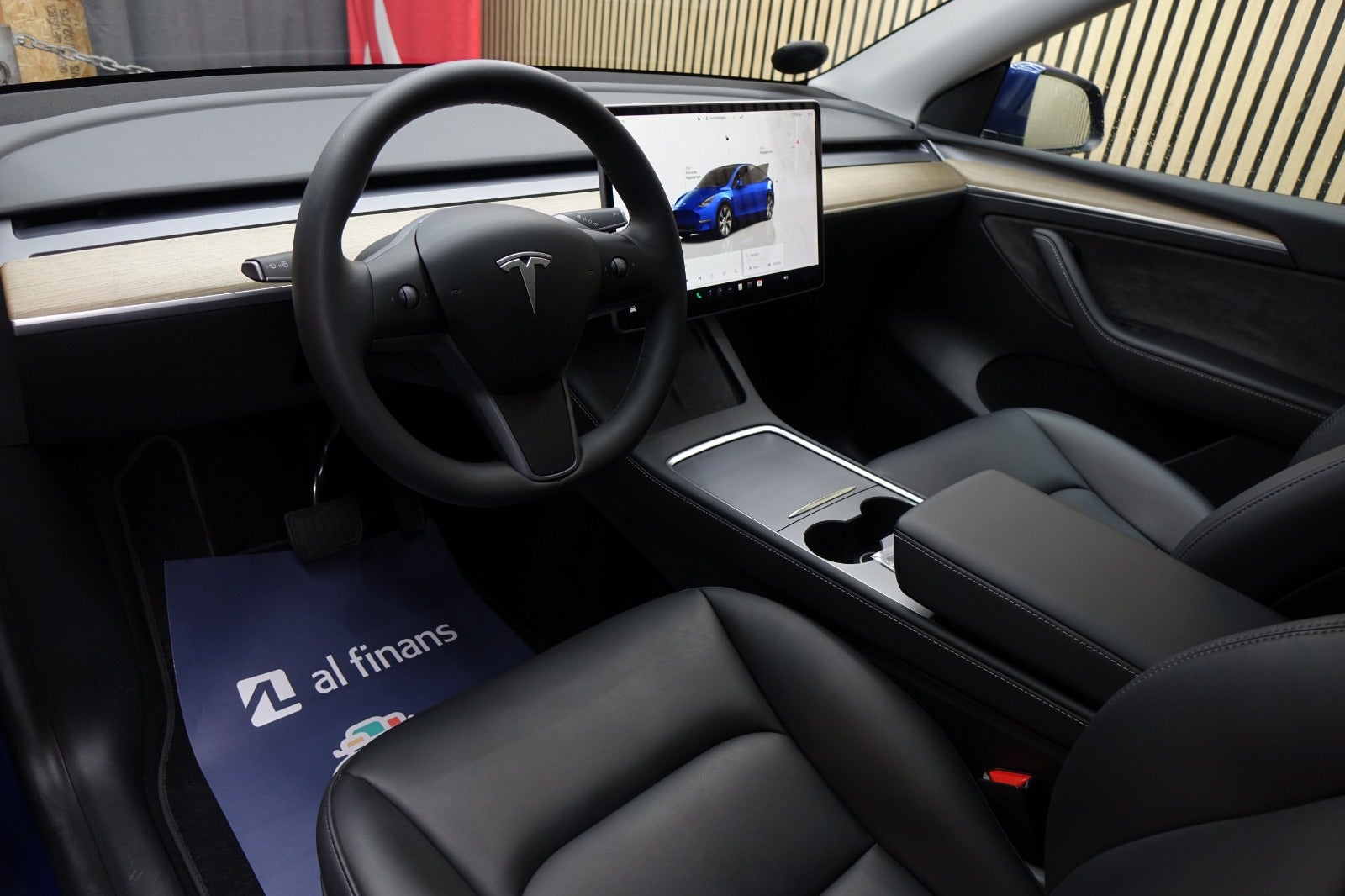 Tesla Model Y RWD