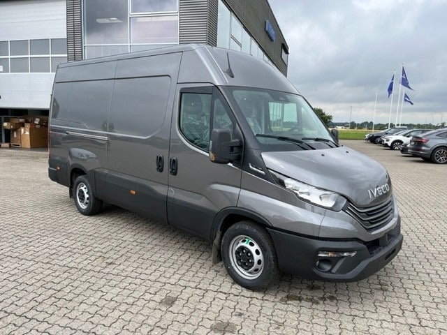 Iveco Daily 2,3 35S14 12m³ Van