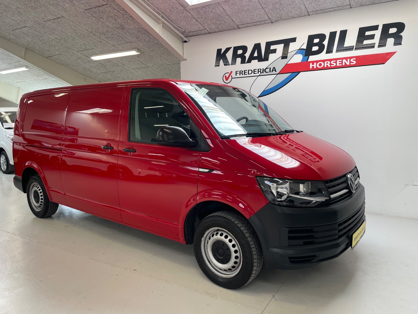 Billede af VW Transporter 2,0 TDi 102 Kassevogn kort