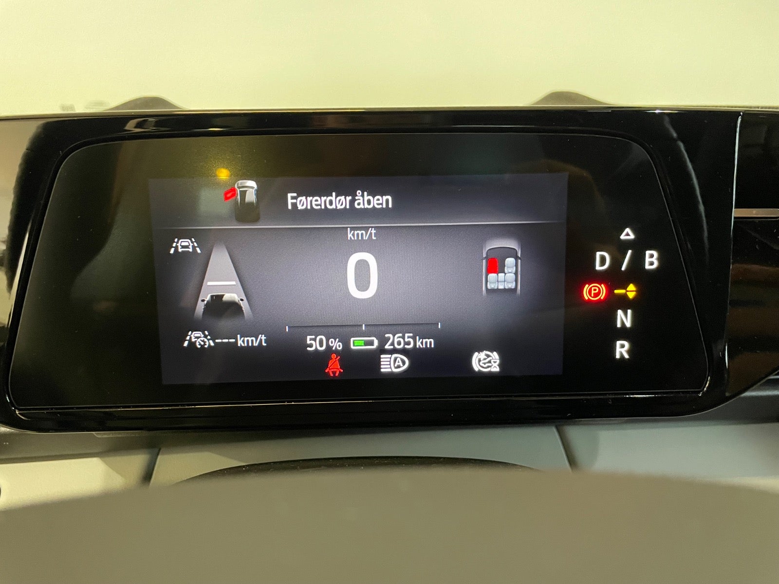 Ford Explorer Premium Extended Range