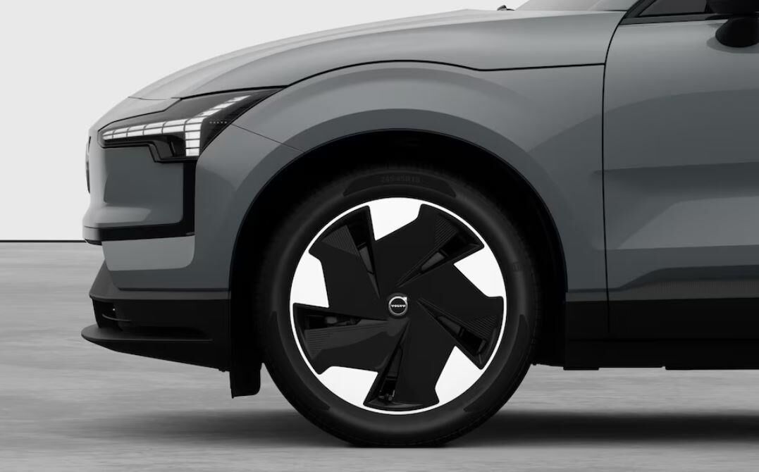 Volvo EX30 Extended Range Plus billede 2