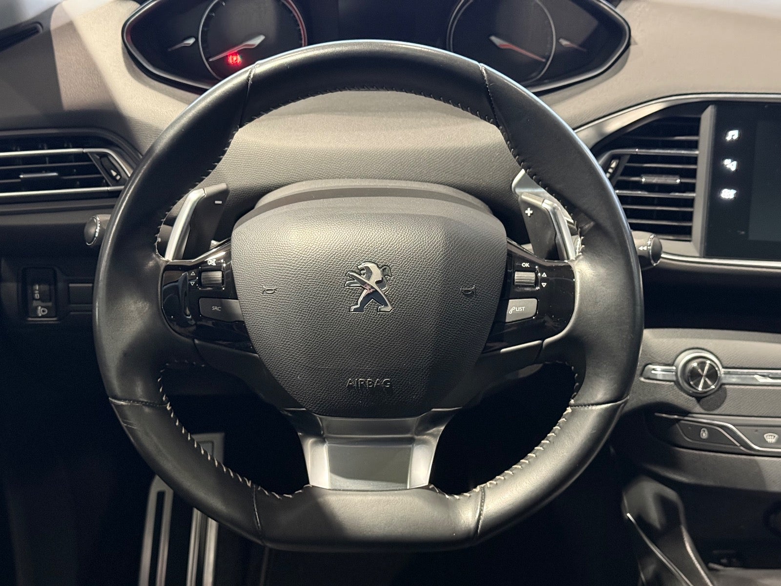 Billede af Peugeot 308 1,5 BlueHDi 130 Velvet EAT6