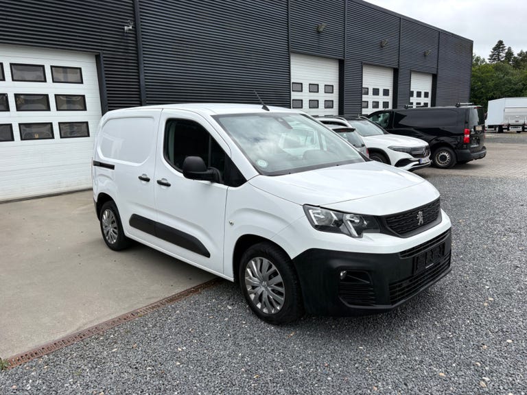Peugeot Partner BlueHDi 100 L1V2 Plus Van