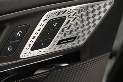 BMW iX1 xDrive30 X-Line