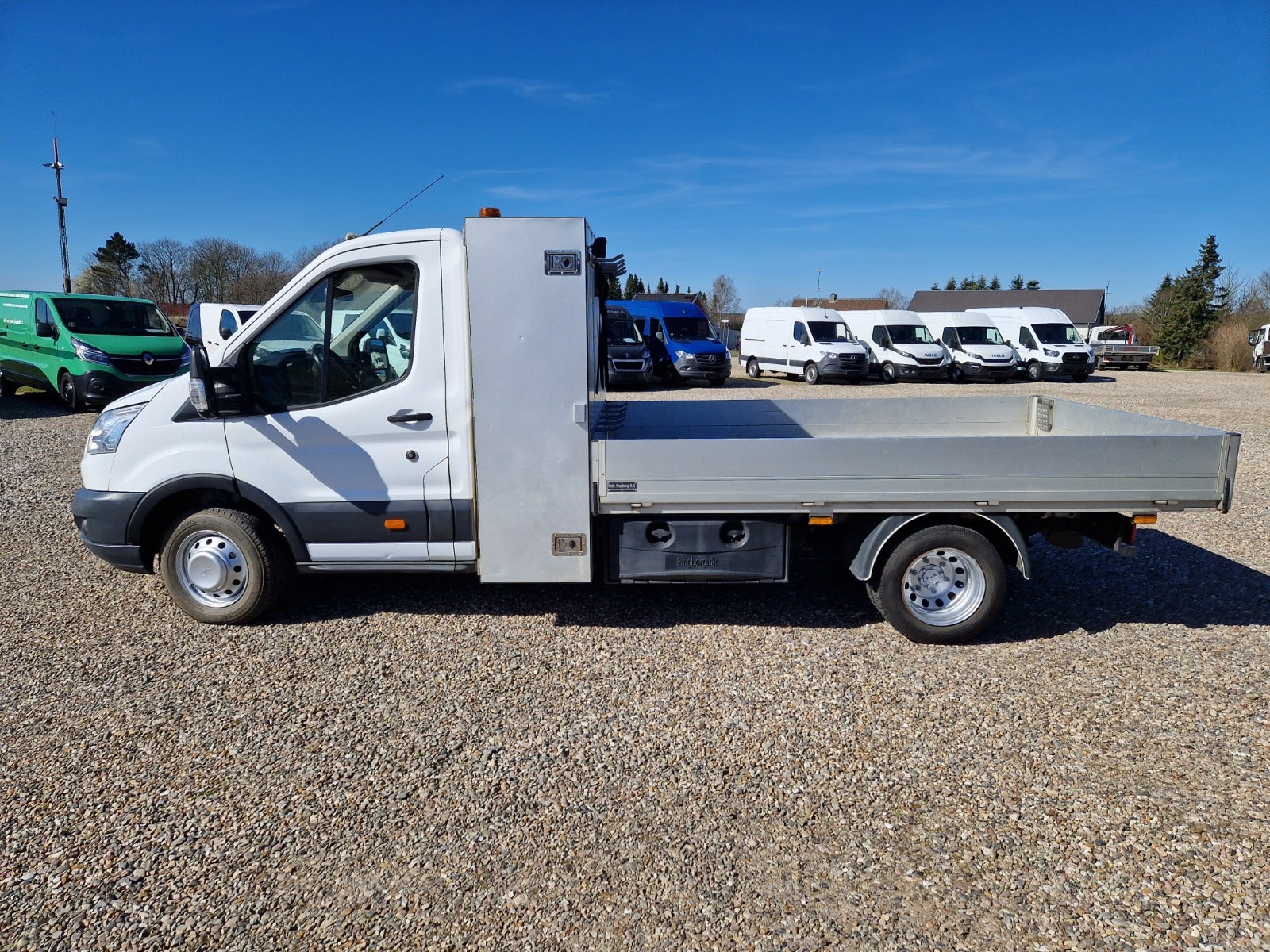 Billede af Ford Transit 350 L2 Chassis 2,0 TDCi 170 Lodvogn RWD