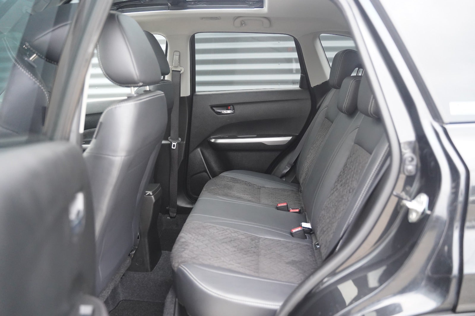 Billede af Suzuki Vitara 1,5 S-Hybrid Adventure AGS