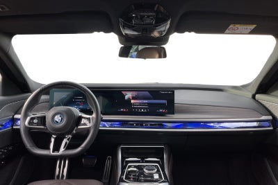 BMW i7 eDrive50