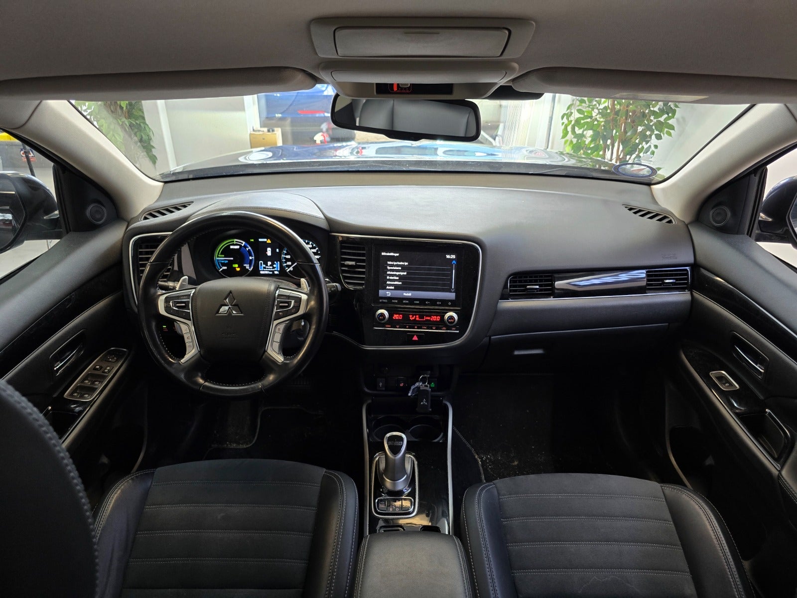 Billede af Mitsubishi Outlander 2,4 PHEV Intro Edition CVT 4WD