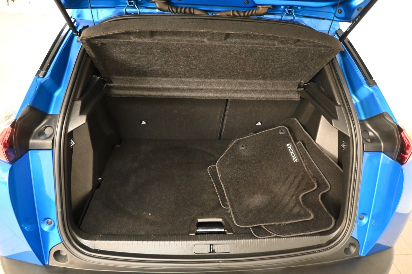 Peugeot 2008 PureTech 130 Allure Pack