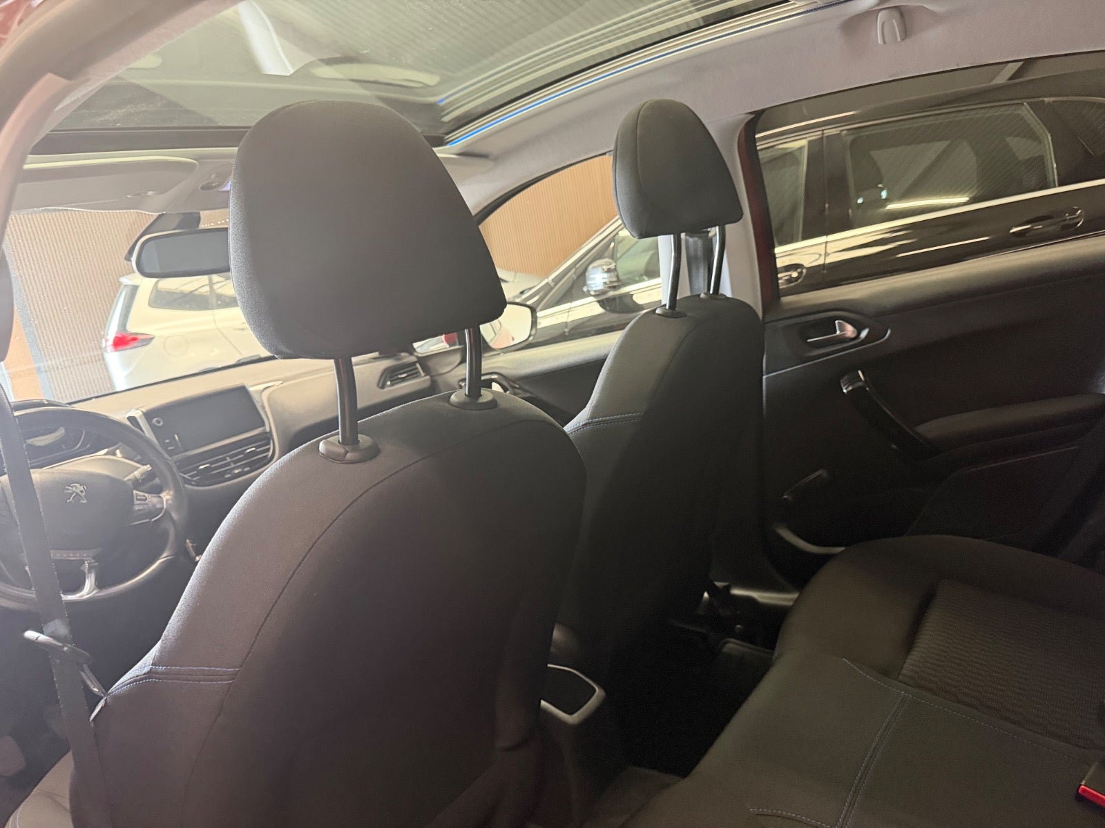 Peugeot 208 BlueHDi 100 Signature Sky - billede 12
