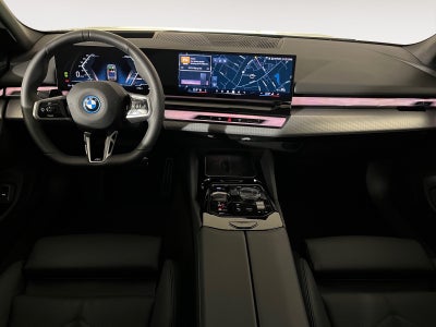 BMW i5 eDrive40 Fully Charged M-Sport