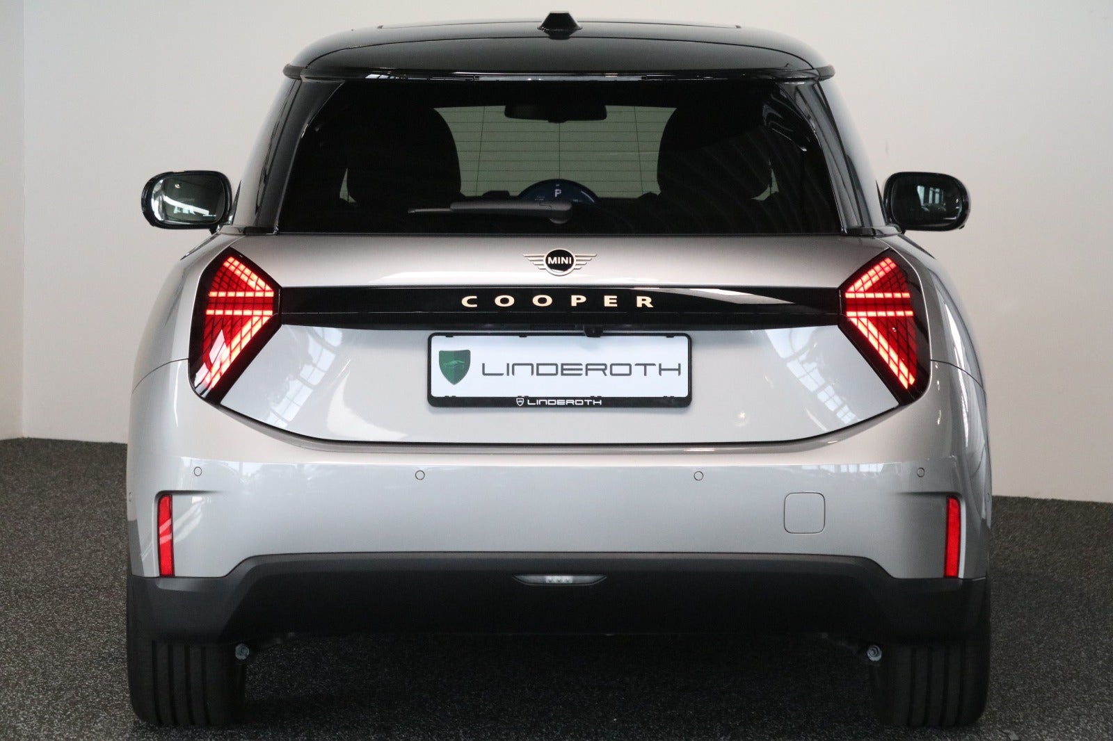 MINI Cooper E Classic Trim L 3d - 4