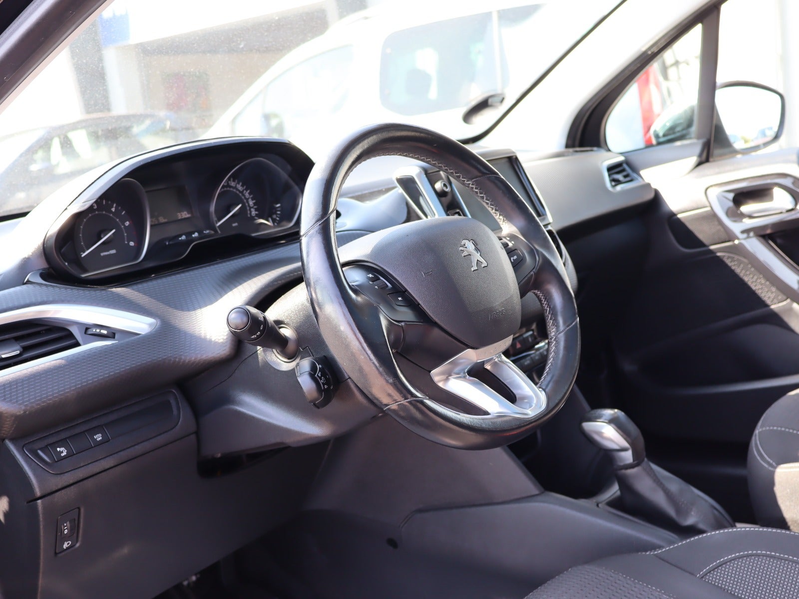 Billede af Peugeot 208 1,6 BlueHDi 100 Allure