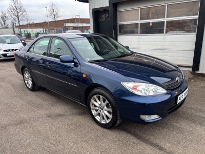 Toyota Camry 2,4 VVT-i aut. 4d