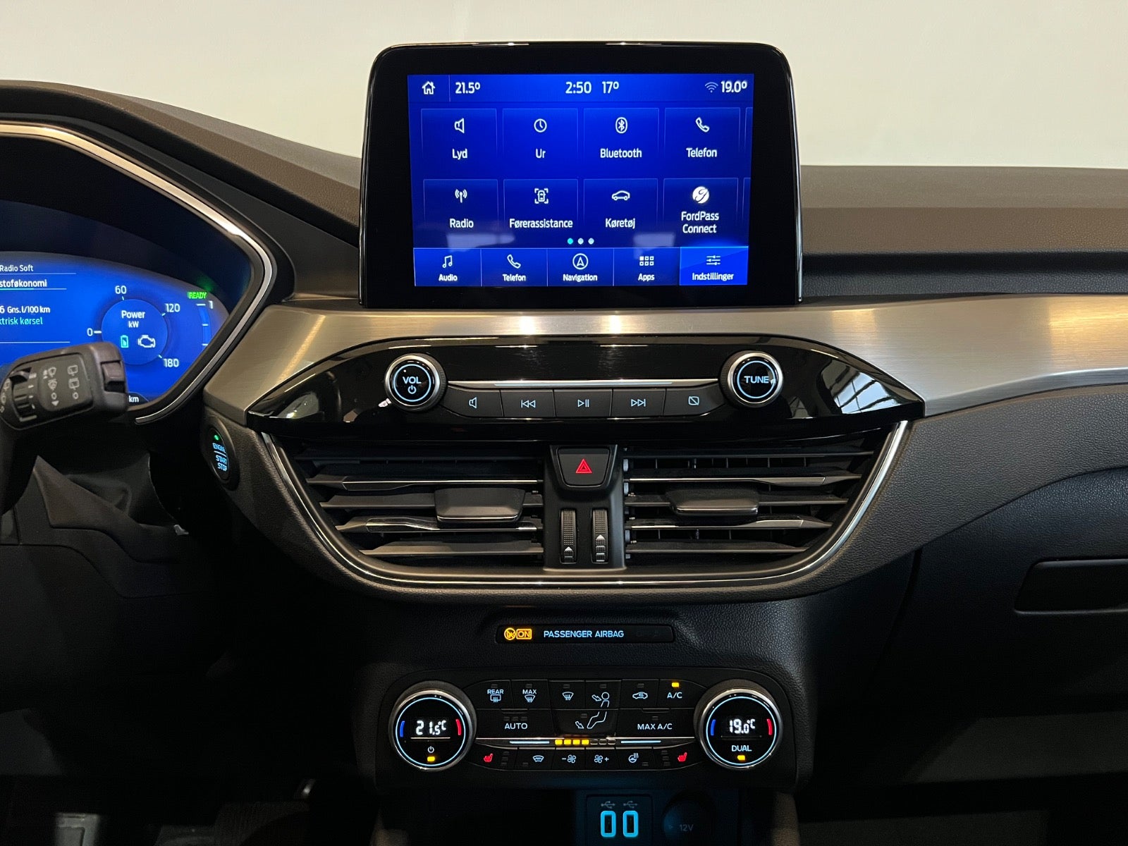 Ford Kuga PHEV Titanium CVT