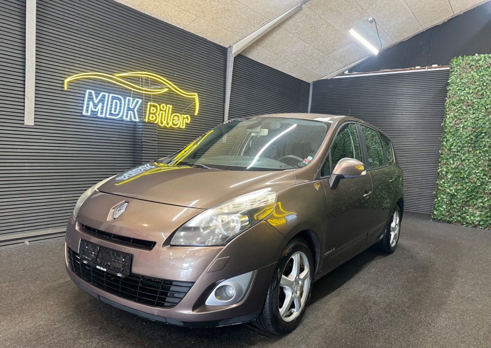 Billede af Renault Grand Scenic III 1,6 16V Authentique 7prs