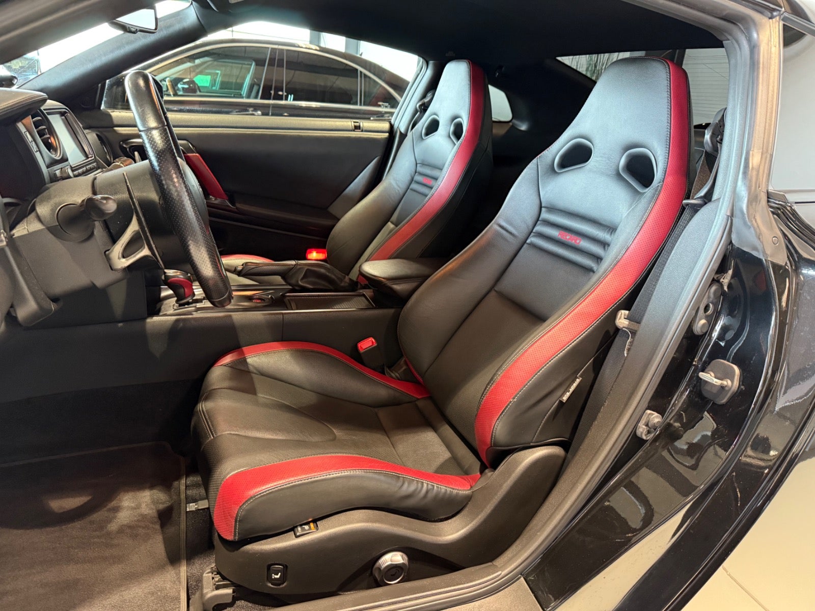 Billede af Nissan GT-R 3,8 V6 Black Edition aut.