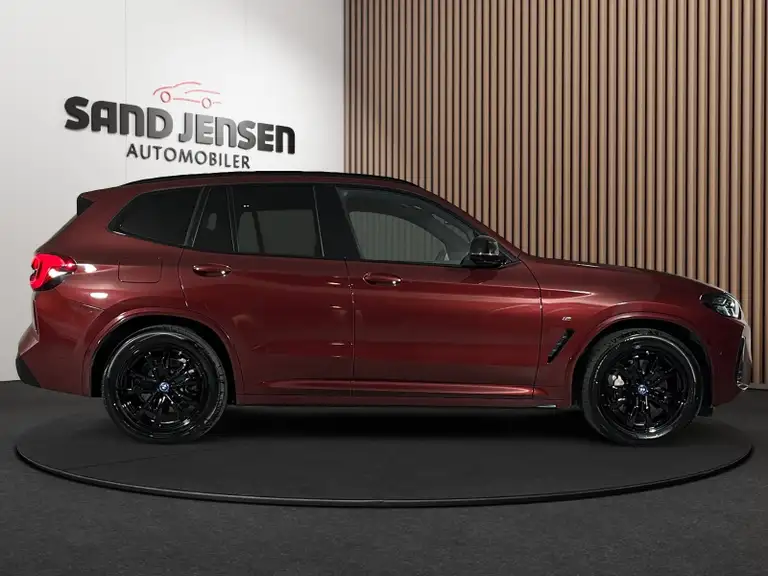 BMW iX3 Charged M-Sport