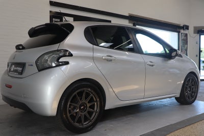 Peugeot 208 BlueHDi 100 Chili Sky+