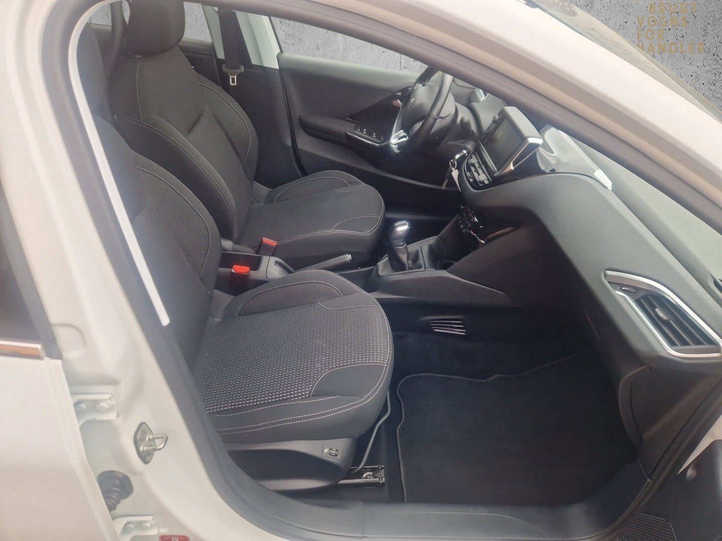 Billede af Peugeot 208 1,6 BlueHDi 100 Envy Sky Van