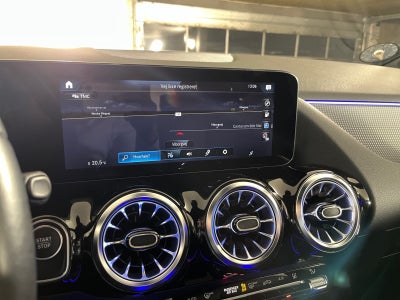 Mercedes EQA300 Progressive 4Matic Van