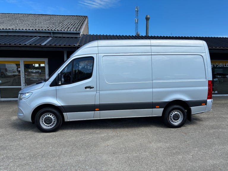 Mercedes Sprinter 317 CDi A2 Kassevogn aut. RWD