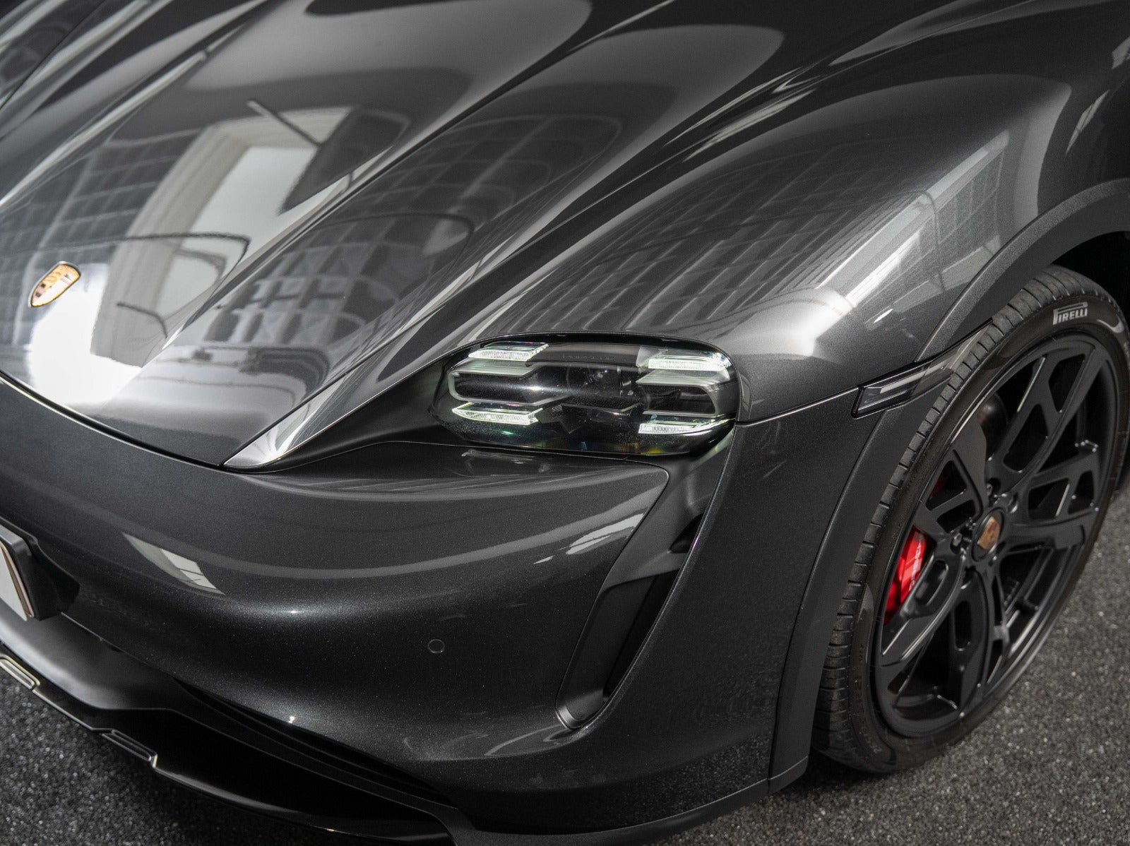 Gallery image 6 of 18