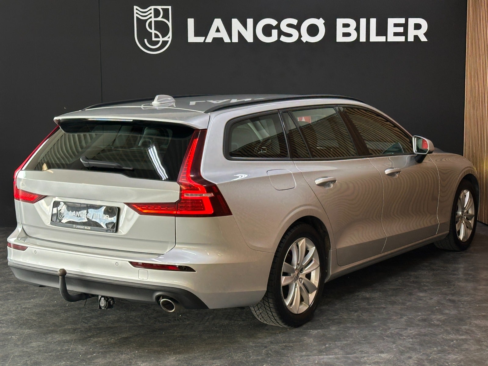 Billede af Volvo V60 2,0 D3 150 Momentum aut.