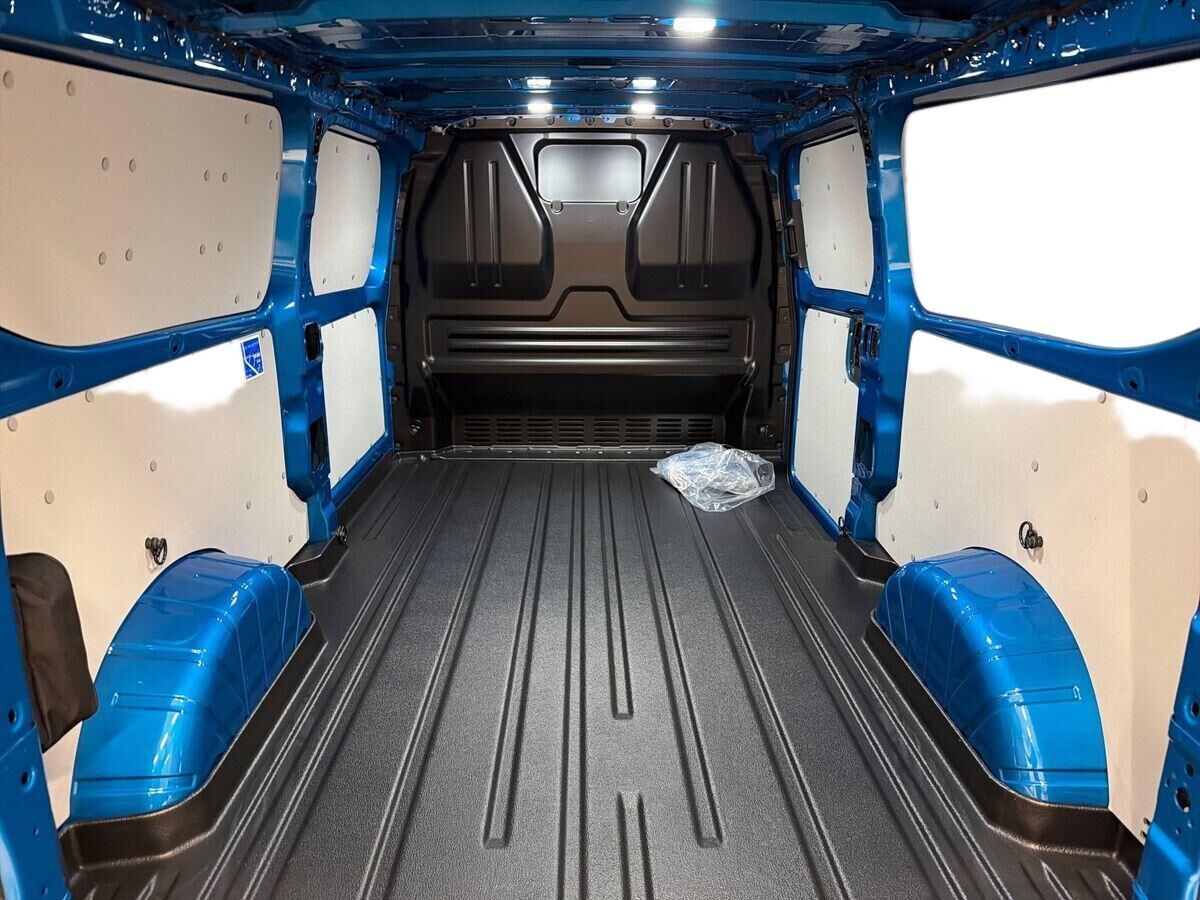 Ford E-Transit Custom 340L Sport billede 13