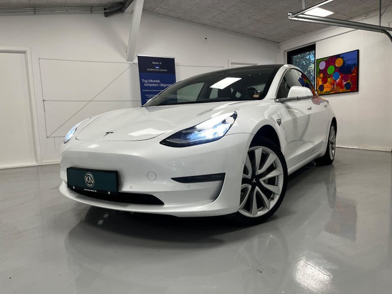 Tesla Model 3 Standard Range+ RWD