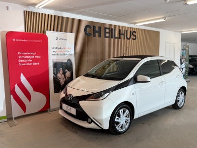 Toyota Aygo 1,0 VVT-i x-wave Sky 5d
