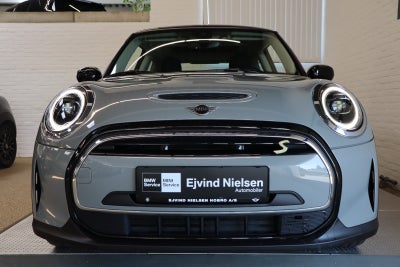 MINI Cooper SE Camden Edition