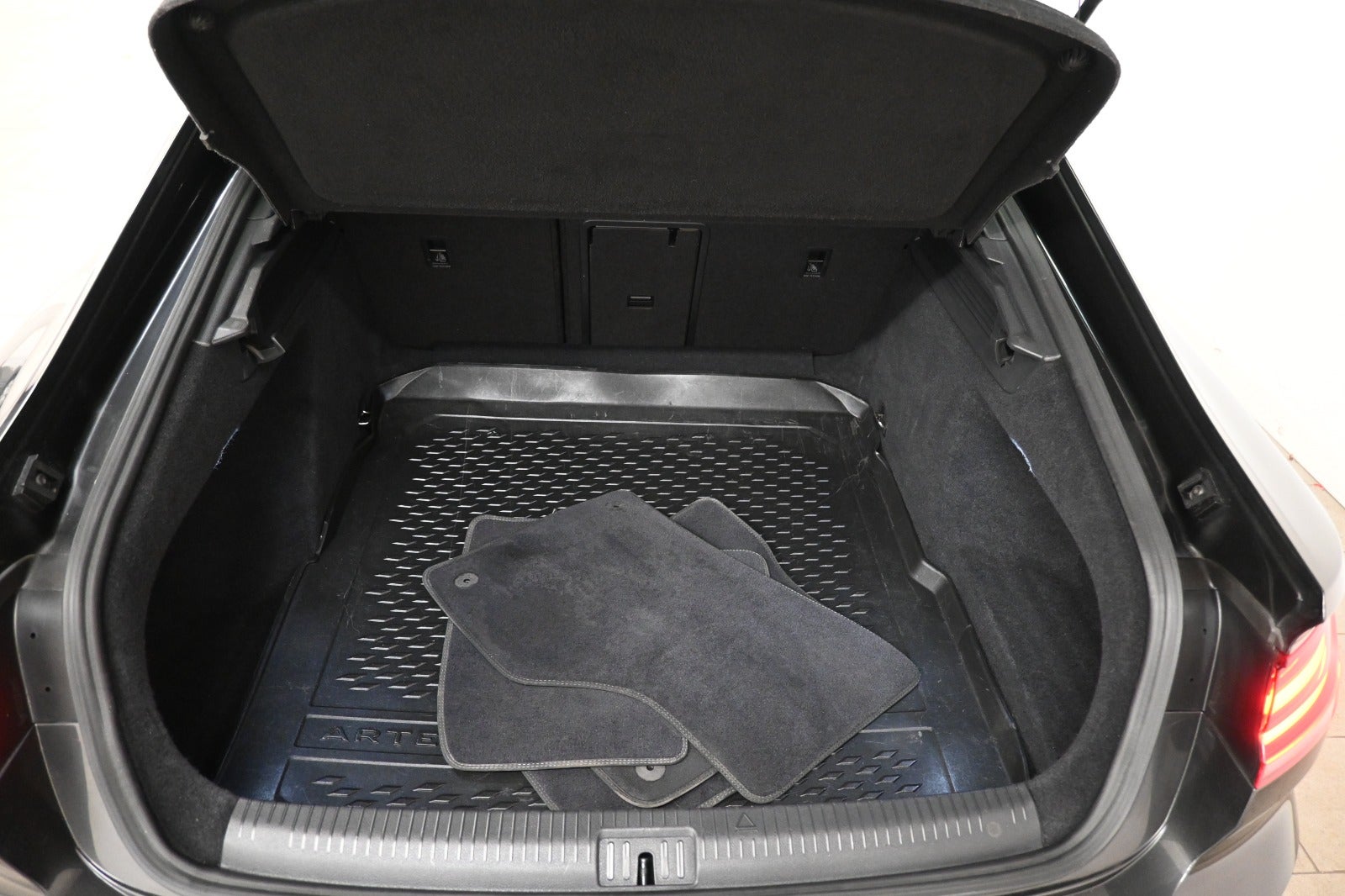 VW Arteon TSi 190 R-line Business DSG