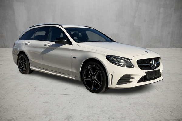 Mercedes C300 de AMG Line Night Edition stc. aut.
