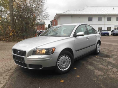 Volvo S40 1,8  4d