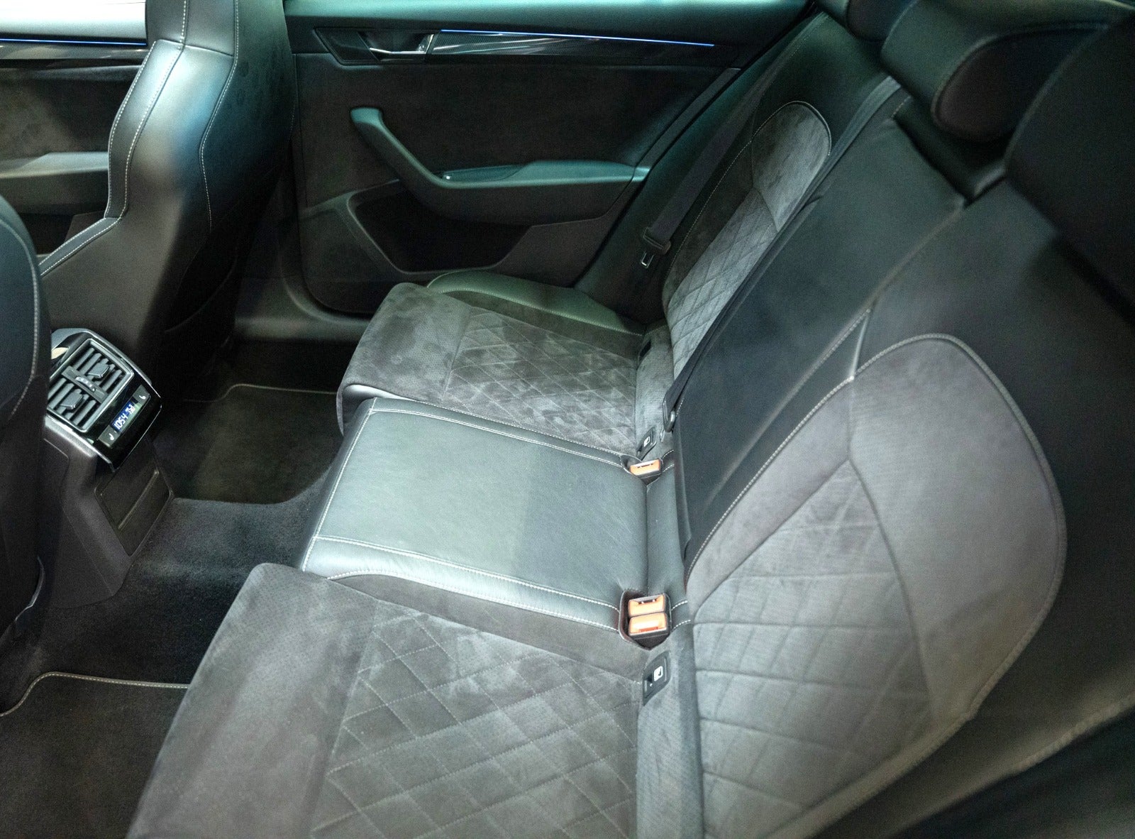 Billede af Skoda Superb 2,0 TDi 190 Sportline Combi DSG