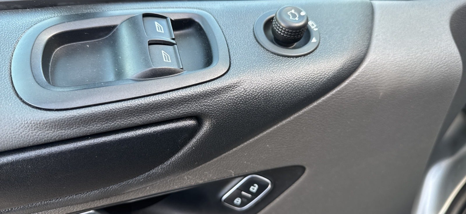 Billede af Ford Transit Custom 300L 2,0 TDCi 170 Trend