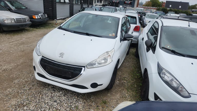 Peugeot 208 VTi Access