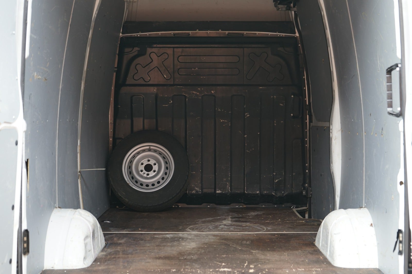 Billede af Iveco Daily 2,3 35S16 12m³ Van AG8
