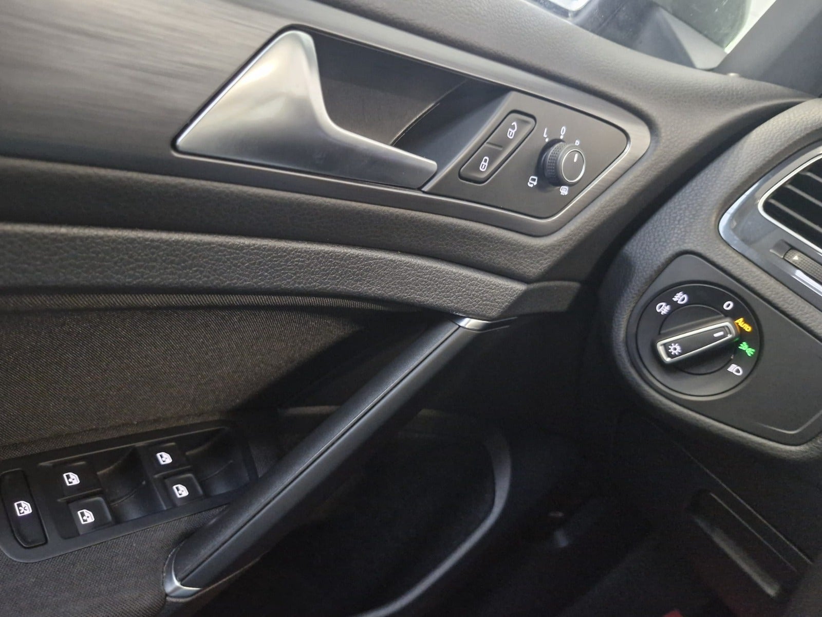 Billede af VW Golf VII 1,5 TSi 150 Comfortline+ Variant DSG