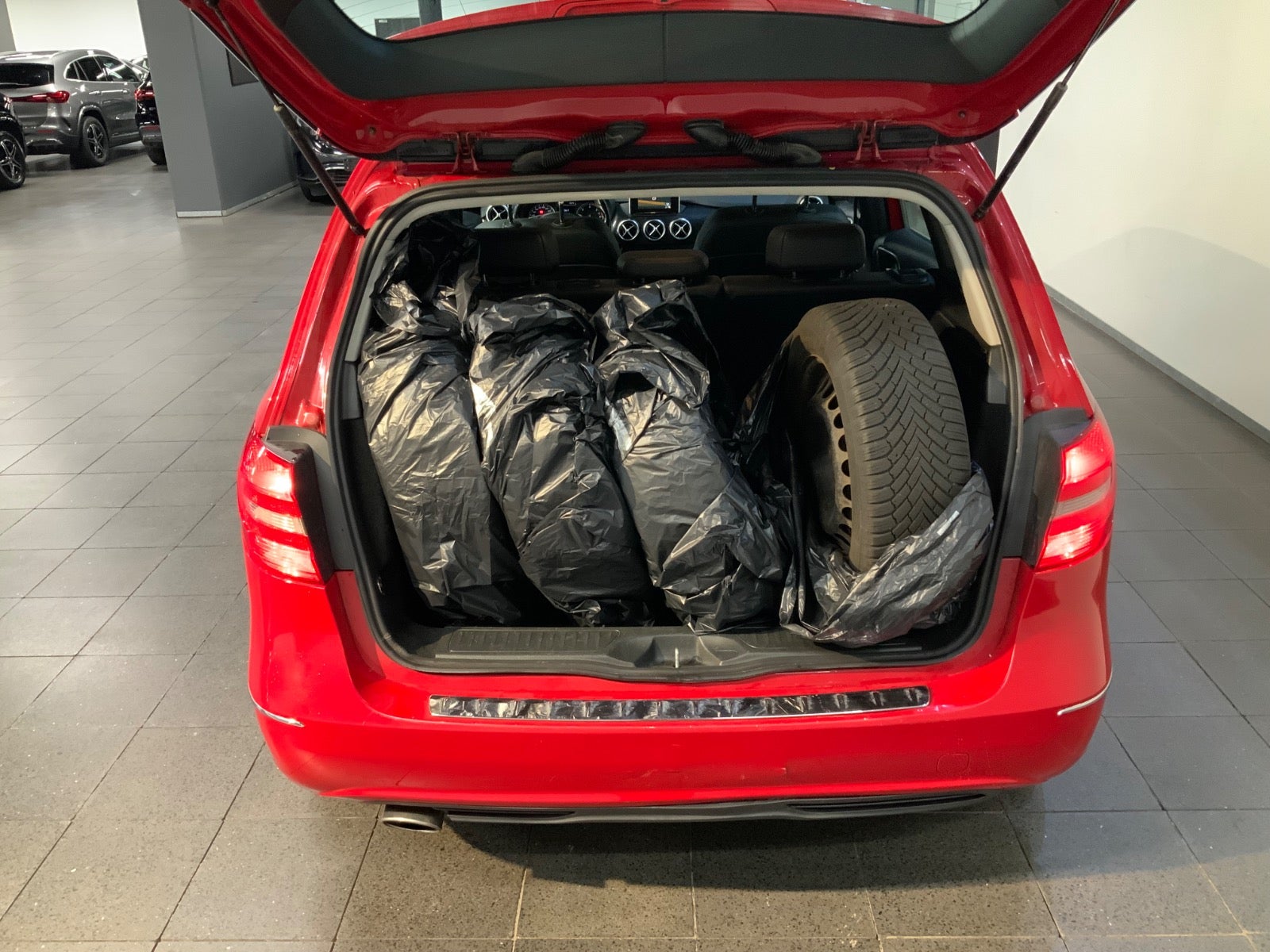 Mercedes-Benz B 200 (5/8)