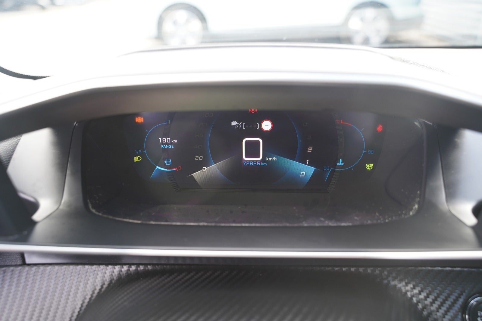 Billede af Peugeot 208 1,5 BlueHDi 100 Allue Sky Van
