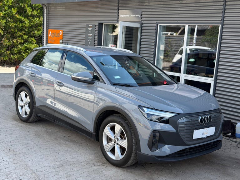 Audi Q4 e-tron Advanced