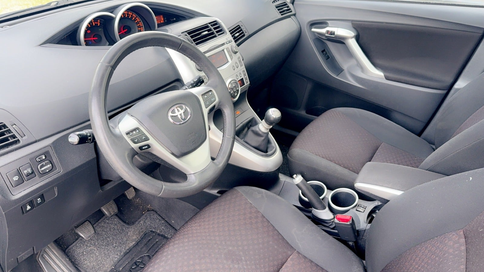 Toyota Verso 2011