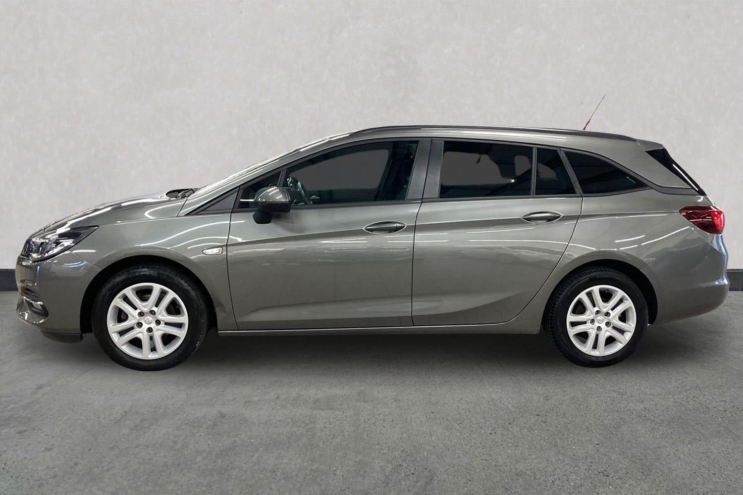 Billede af Opel Astra 1,2 T 110 Edition Sports Tourer