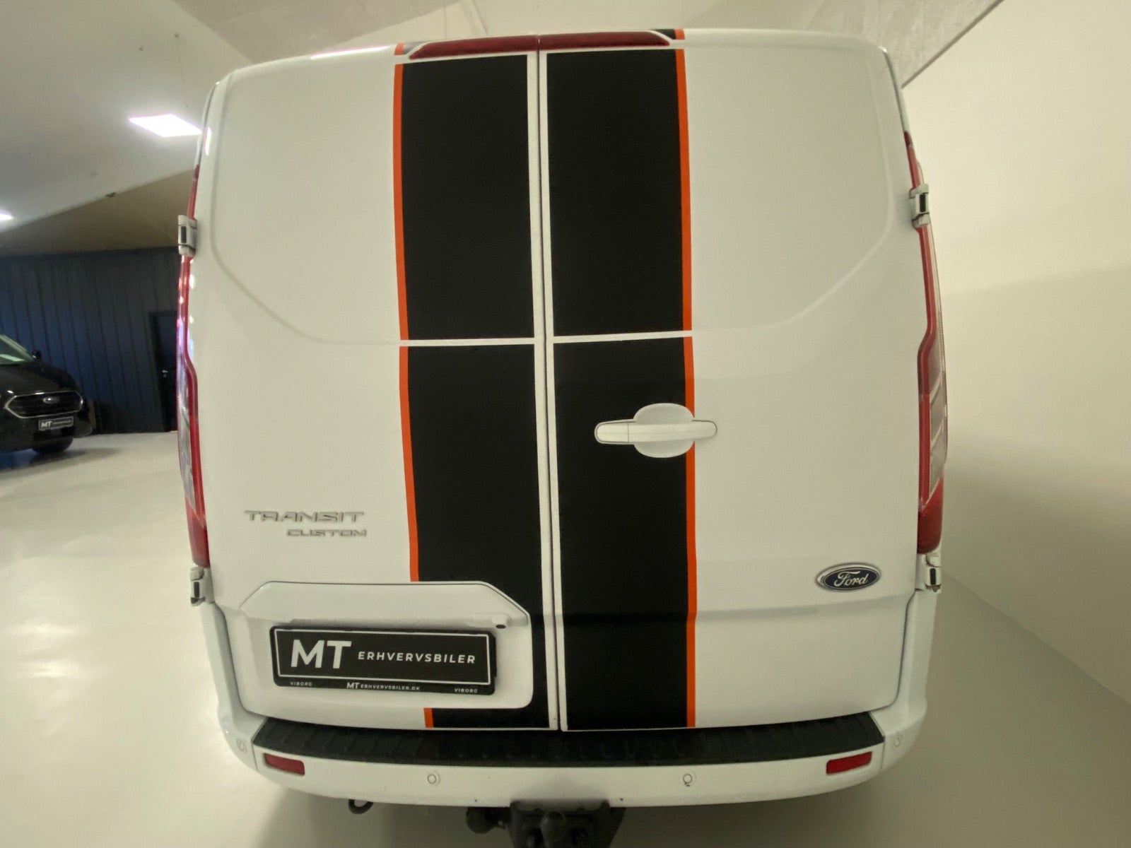 Billede af Ford Transit Custom 320L 2,0 TDCi 185 Sport aut.