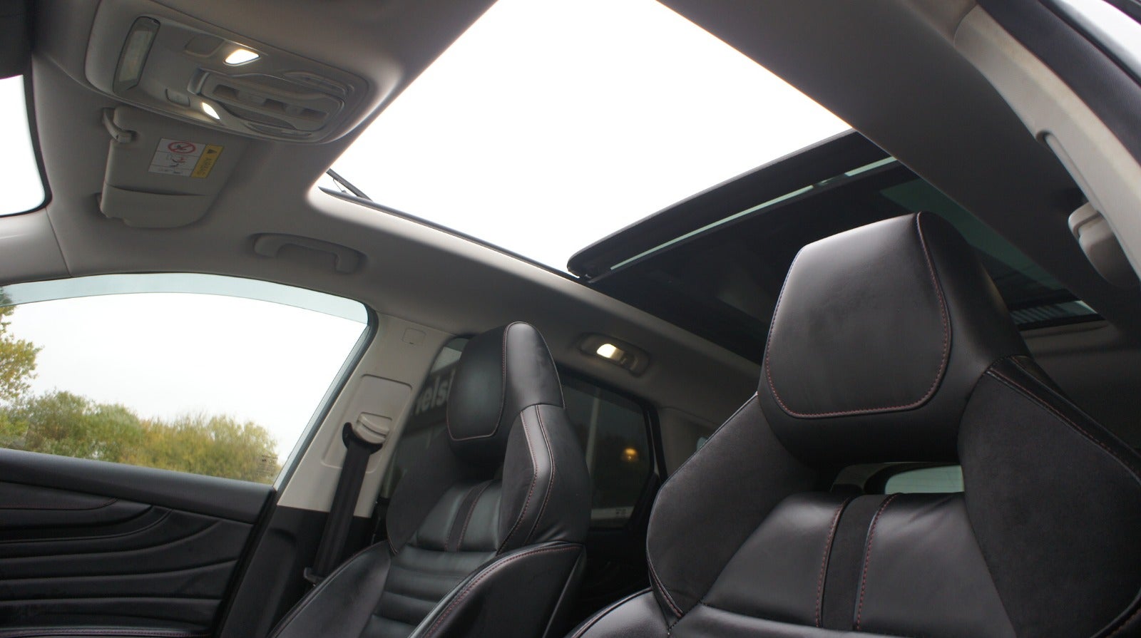 MG EHS PHEV Luxury