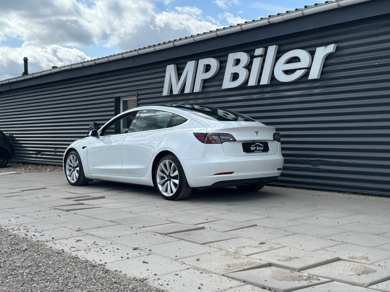 Billede af Tesla Model 3  Standard Range+ RWD