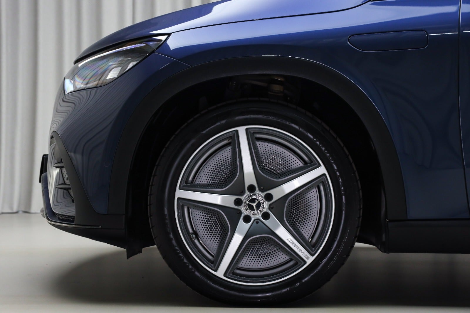 Mercedes-Benz EQE 350 SUV